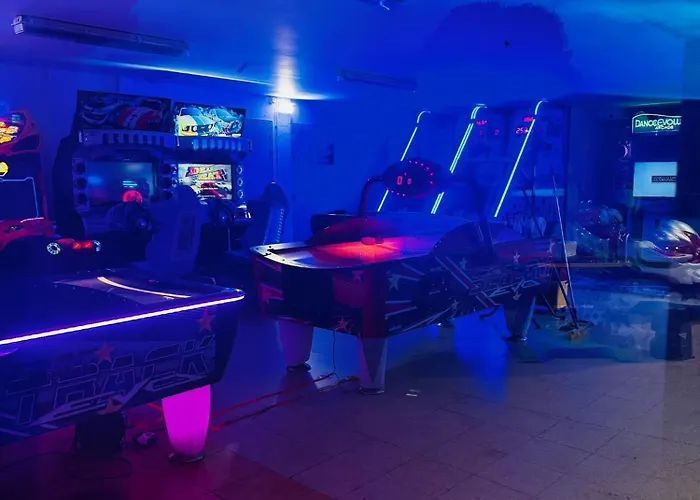 مكان تخييم Mobile Le Badour كانيه