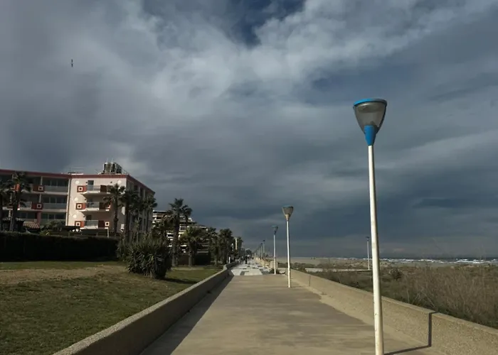 مكان تخييم Mobile Le Badour كانيه