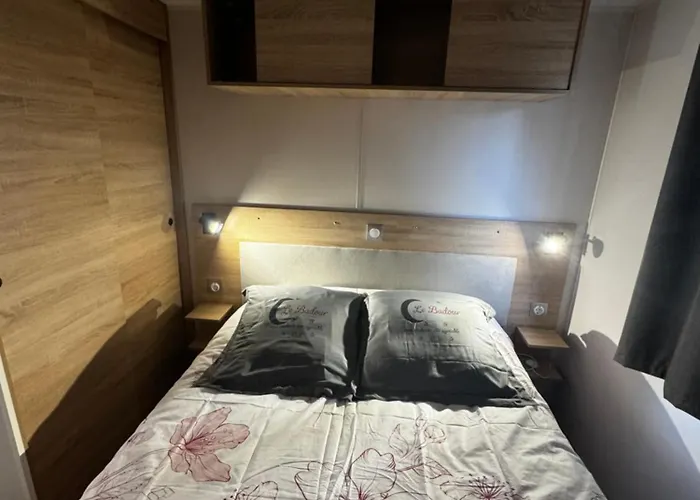 مكان تخييم Mobile Le Badour